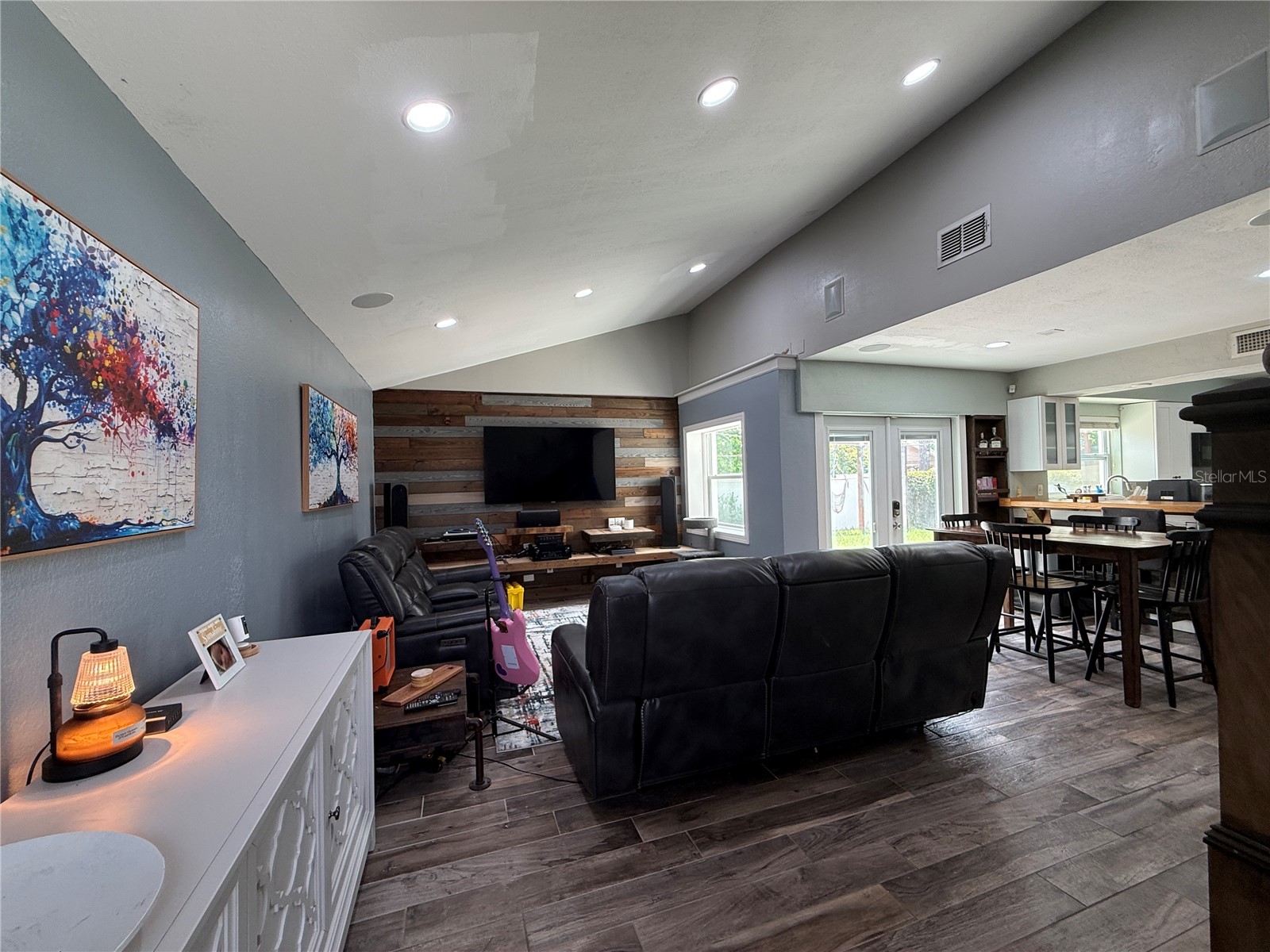 10009 Regal Woods Lane Tampa FL 33624 TB8524472 image21