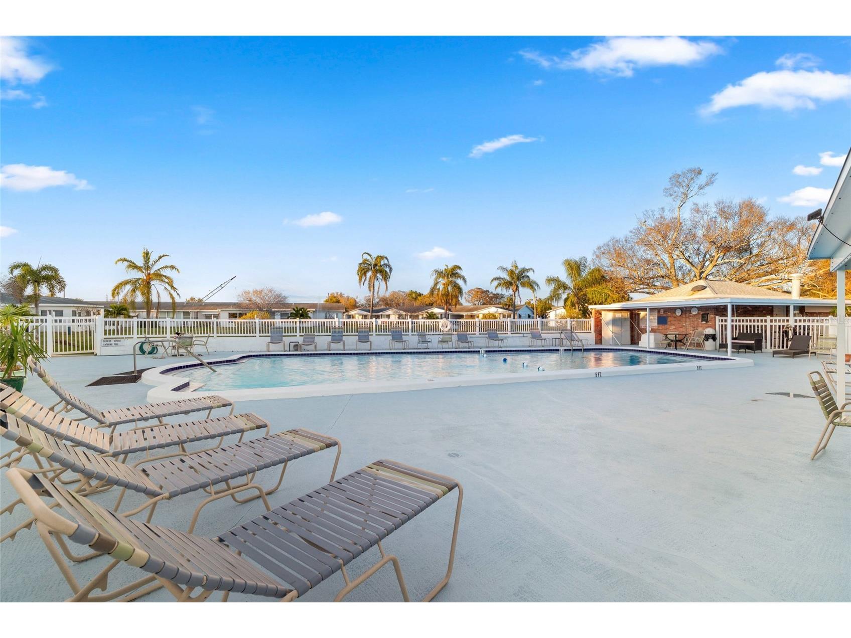 10009 Tulip Street N Pinellas Park FL 33782 TB8481024 image33