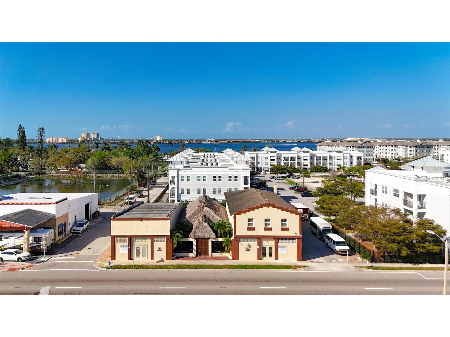 1001 & 1007 Manatee Avenue E Bradenton FL 34208 TB8460670 image2