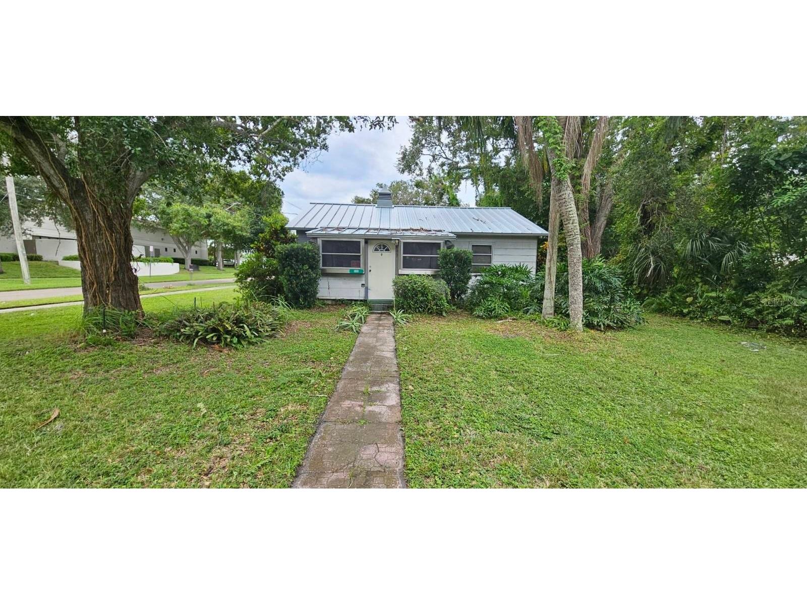 1001 10th Avenue NW Largo FL 33770 TB8425737 image1