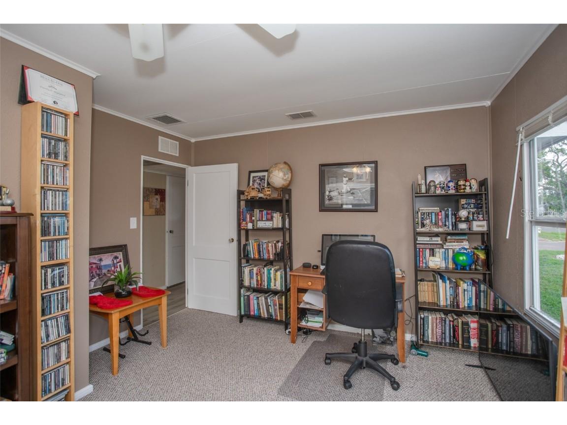 1001 57th Avenue N Saint Petersburg FL 33703 TB8393787 image18