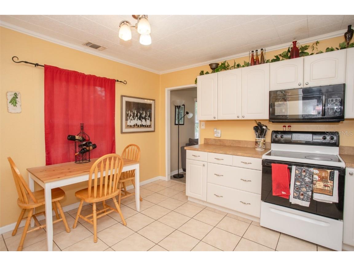 1001 57th Avenue N Saint Petersburg FL 33703 TB8393787 image7