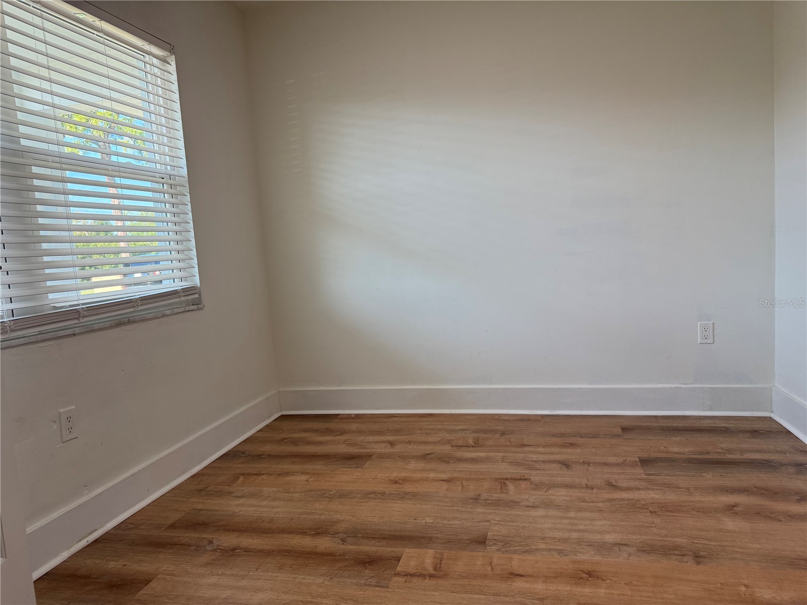 1001 77th Avenue N #102 Saint Petersburg FL 33703 TB8499642 image2