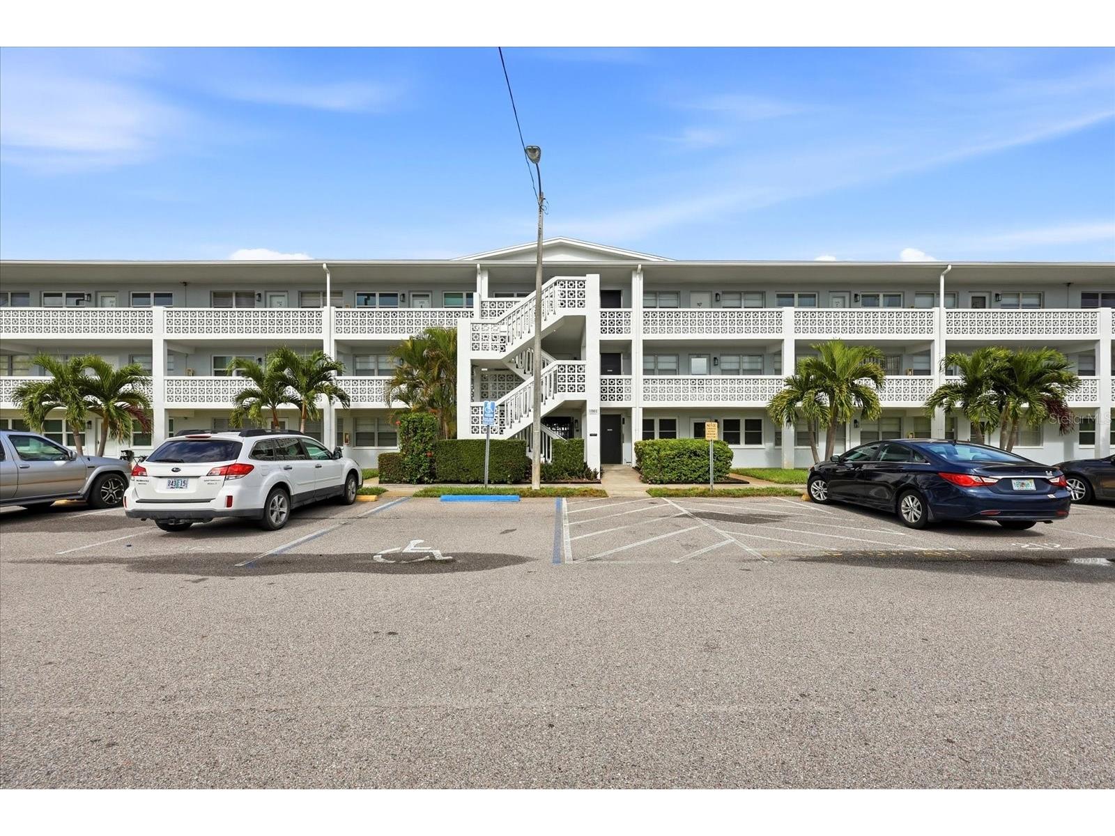 1001 77th Avenue N #307 Saint Petersburg FL 33702 TB8465334 image1