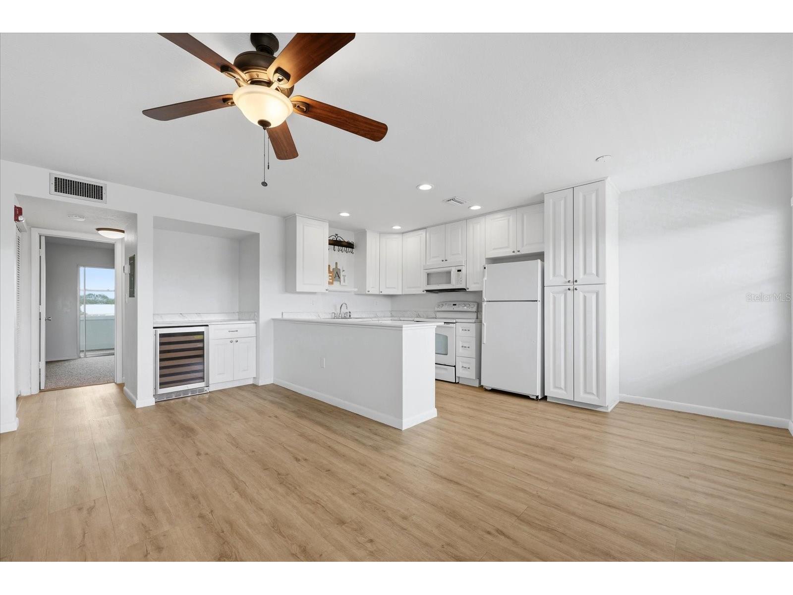 1001 77th Avenue N #307 Saint Petersburg FL 33702 TB8465334 image2