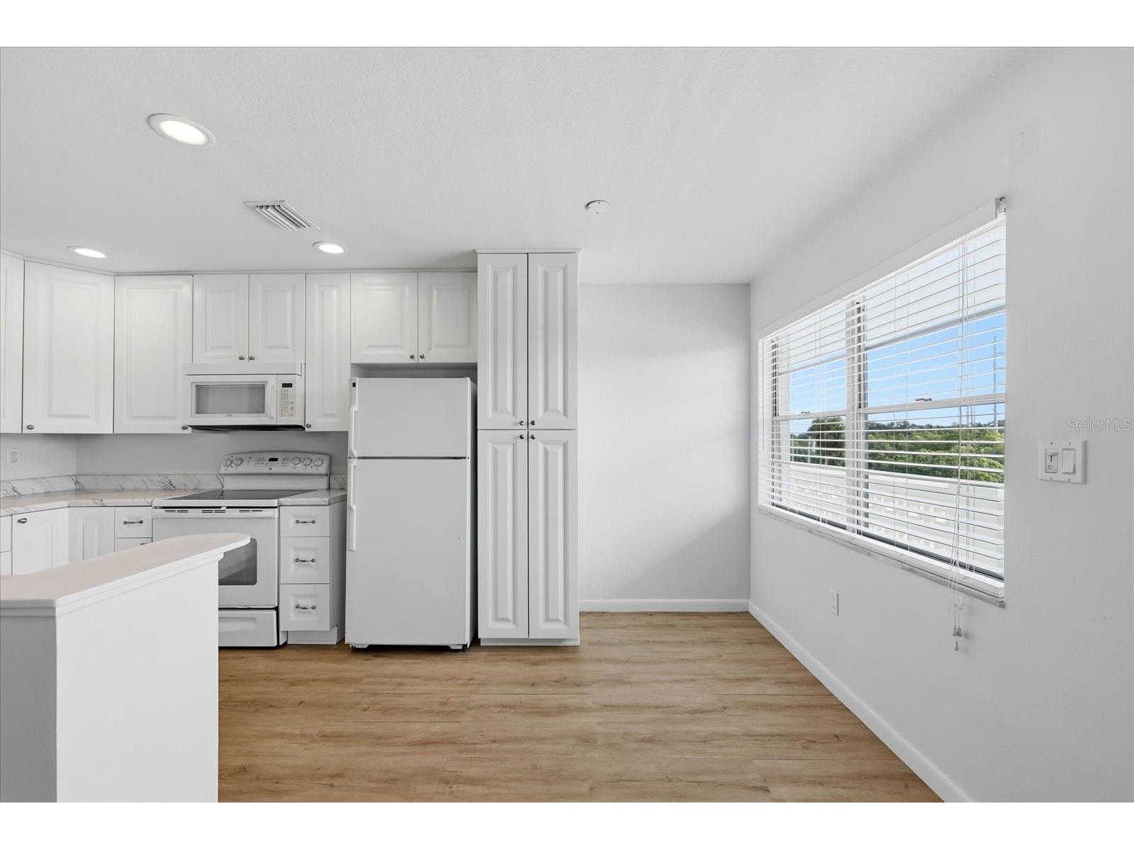 1001 77th Avenue N #307 Saint Petersburg FL 33702 TB8465334 image8
