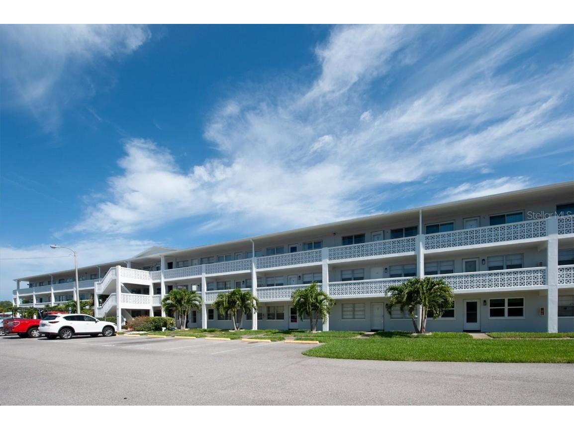 1001 77th Avenue N #309 Saint Petersburg FL 33702 U8240956 image1