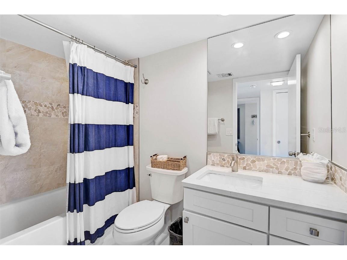 1001 Beach Road #A203 Sarasota FL 34242 A4669286 image13