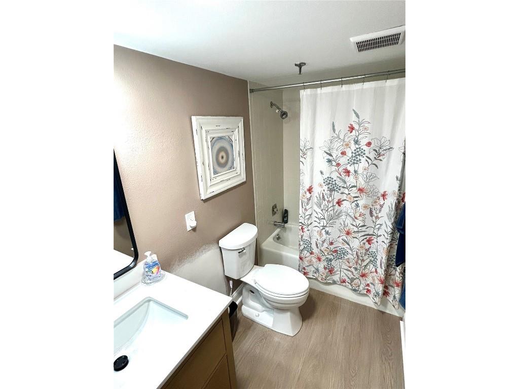 1001 Benjamin Franklin Drive #108 Sarasota FL 34236 A4662683 image7