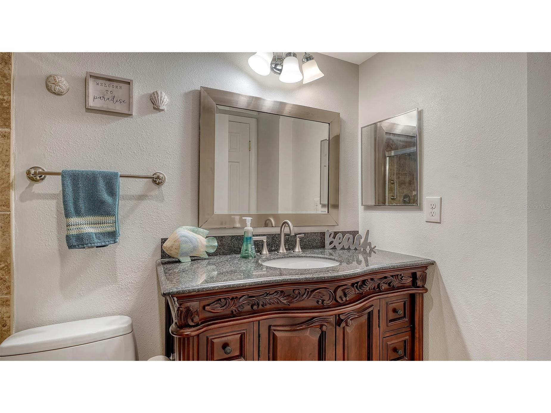 1001 Benjamin Franklin Drive #110 Sarasota FL 34236 A4684597 image30