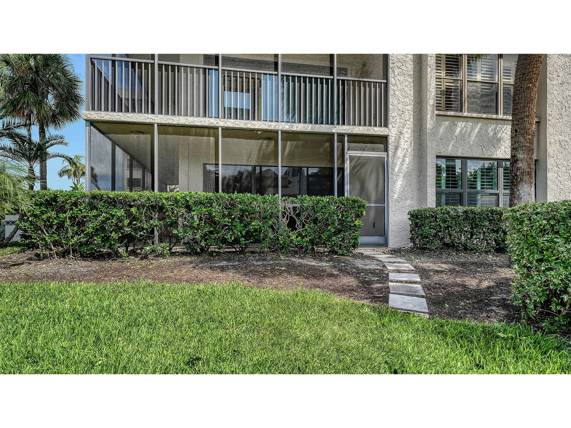 1001 Benjamin Franklin Drive #110 Sarasota FL 34236 A4684597 image37