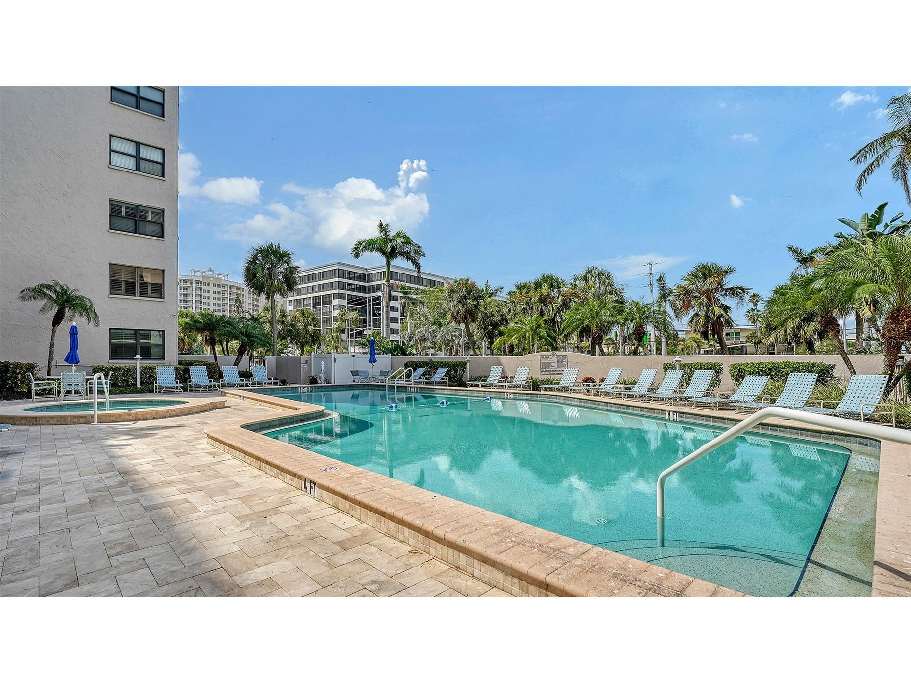1001 Benjamin Franklin Drive #110 Sarasota FL 34236 A4684597 image40