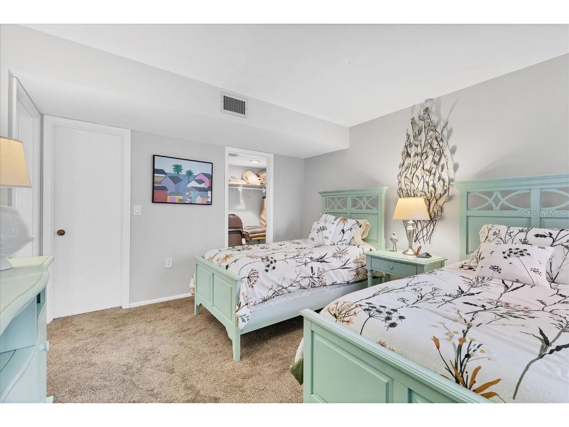 1001 Benjamin Franklin Drive #201 Sarasota FL 34236 - GULF OF MEXICO A4676690 image22