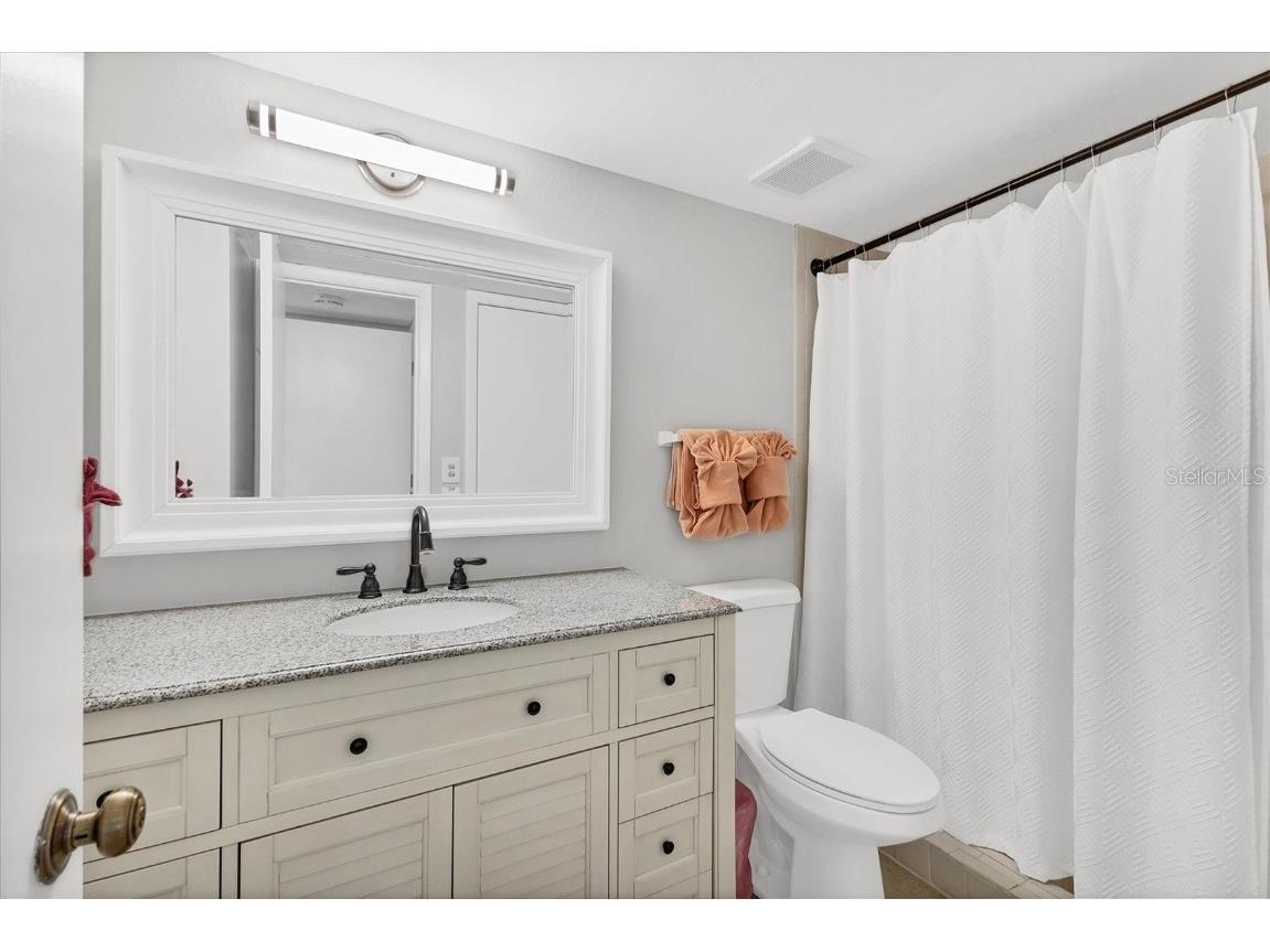 1001 Benjamin Franklin Drive #201 Sarasota FL 34236 - GULF OF MEXICO A4676690 image23