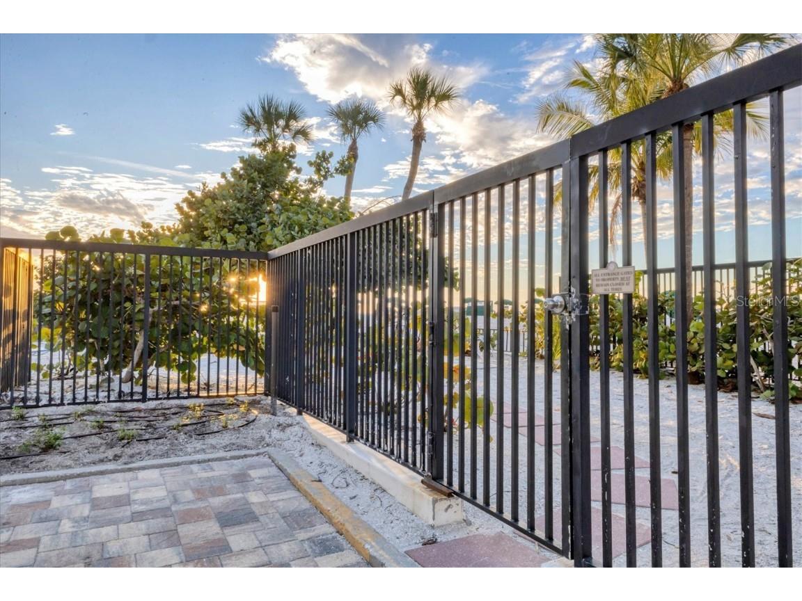 1001 Benjamin Franklin Drive #201 Sarasota FL 34236 - GULF OF MEXICO A4676690 image35