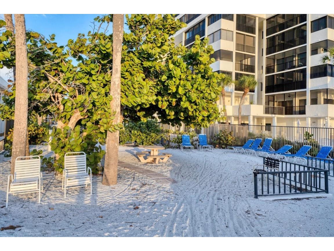 1001 Benjamin Franklin Drive #201 Sarasota FL 34236 - GULF OF MEXICO A4676690 image37