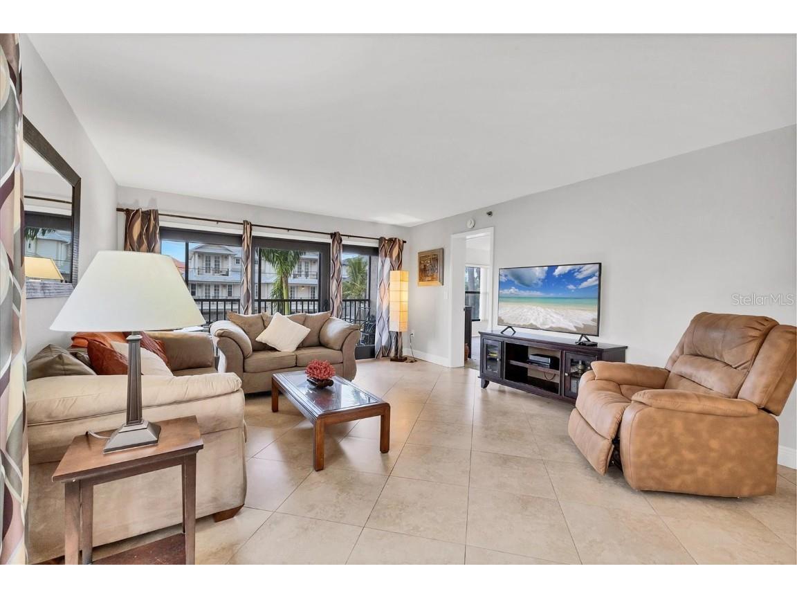 1001 Benjamin Franklin Drive #201 Sarasota FL 34236 - GULF OF MEXICO A4676690 image5