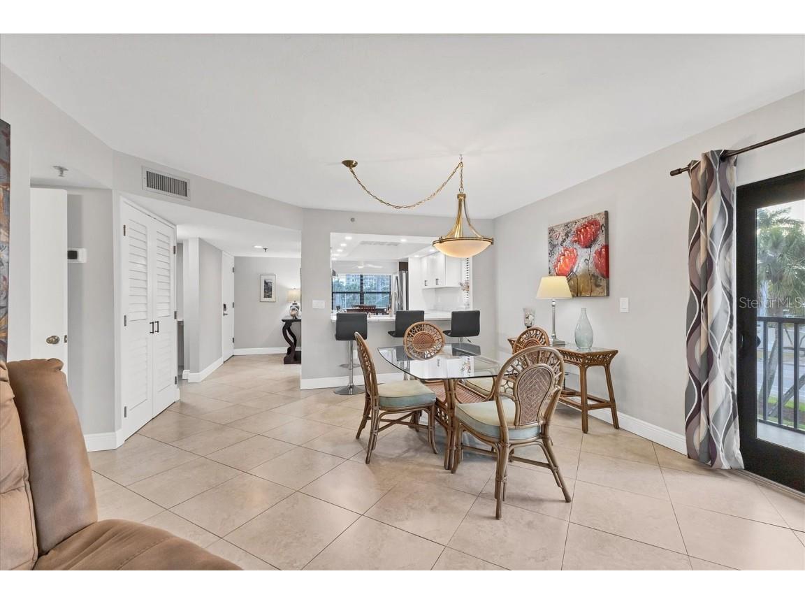 1001 Benjamin Franklin Drive #201 Sarasota FL 34236 - GULF OF MEXICO A4676690 image8