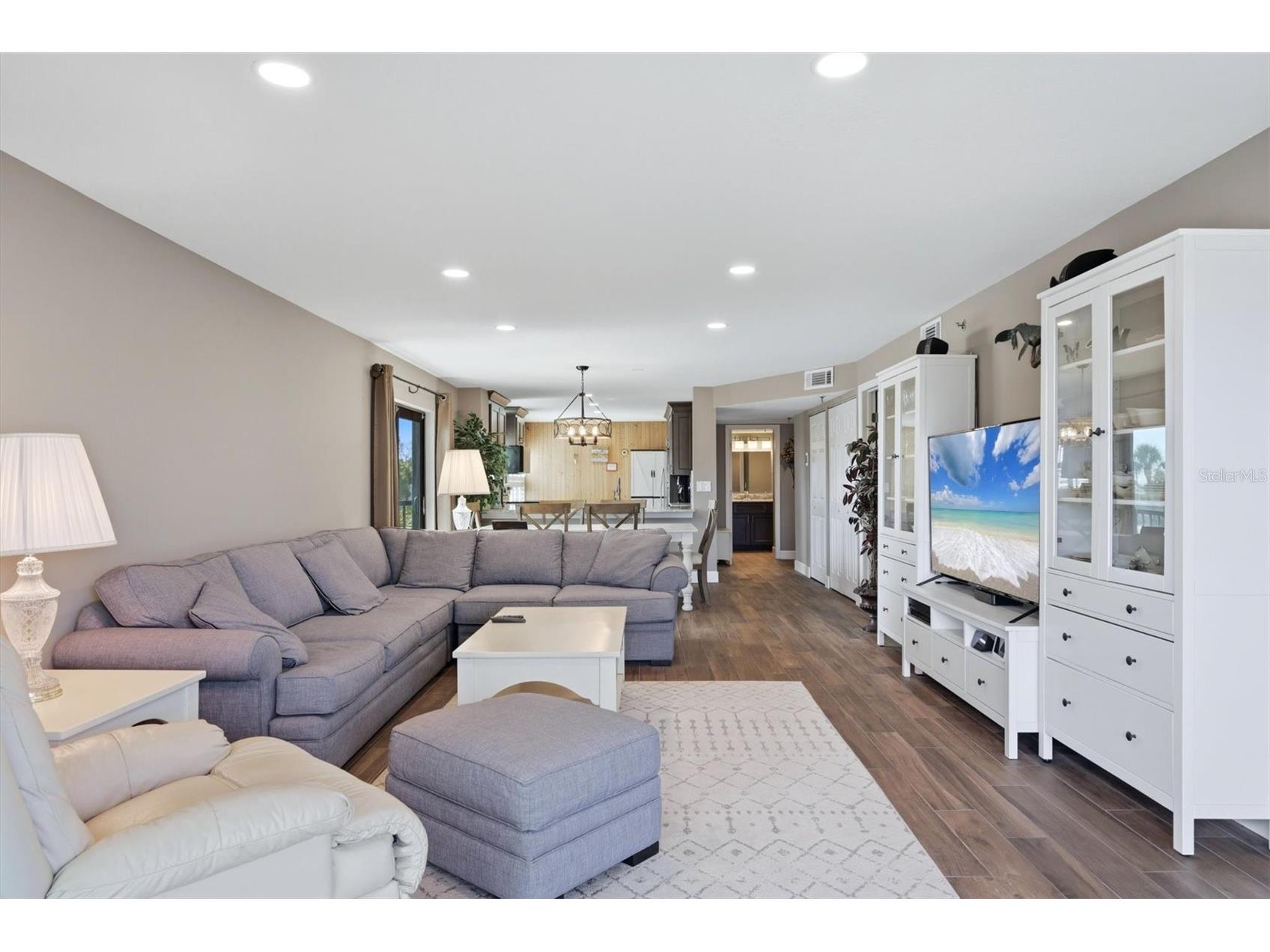 1001 Benjamin Franklin Drive #206 Sarasota FL 34236 - GULF OF MEXICO A4699522 image12