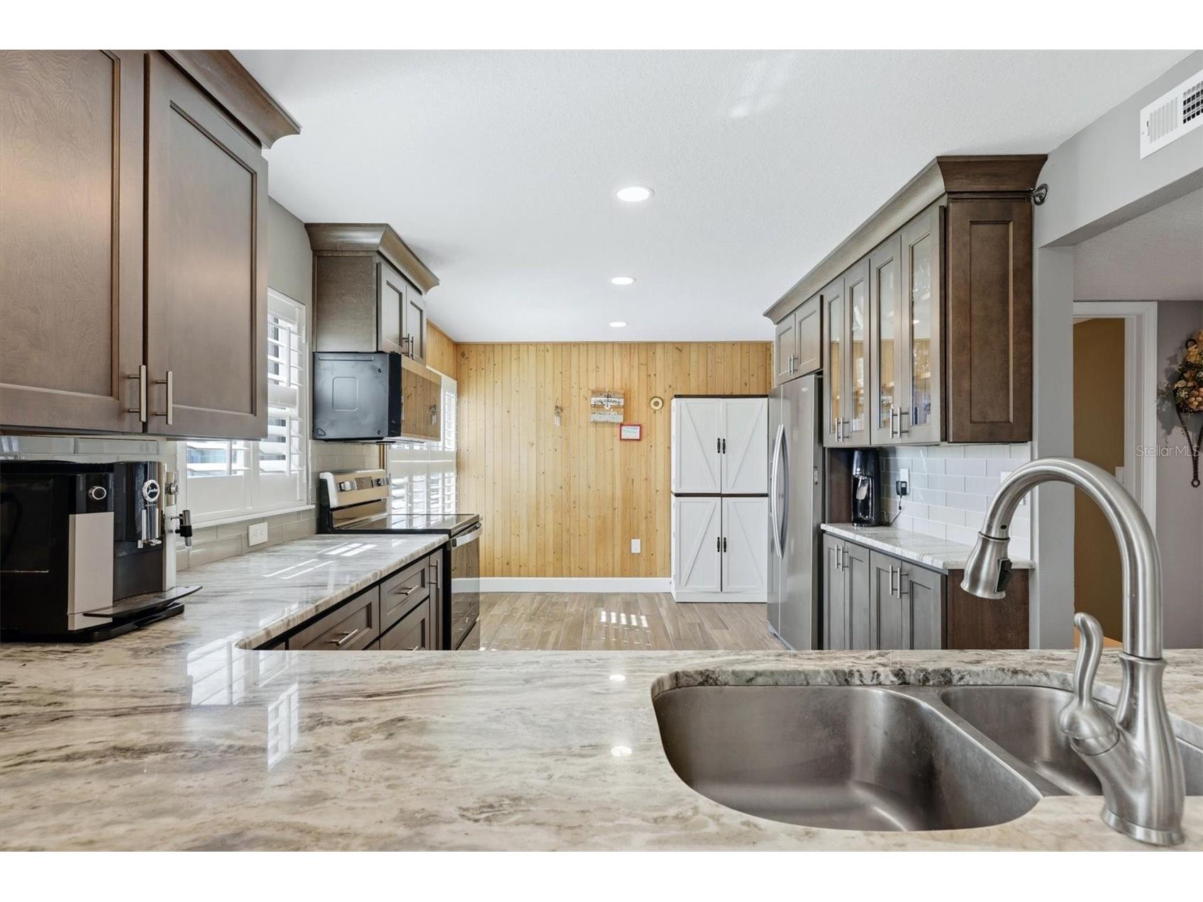 1001 Benjamin Franklin Drive #206 Sarasota FL 34236 - GULF OF MEXICO A4699522 image23