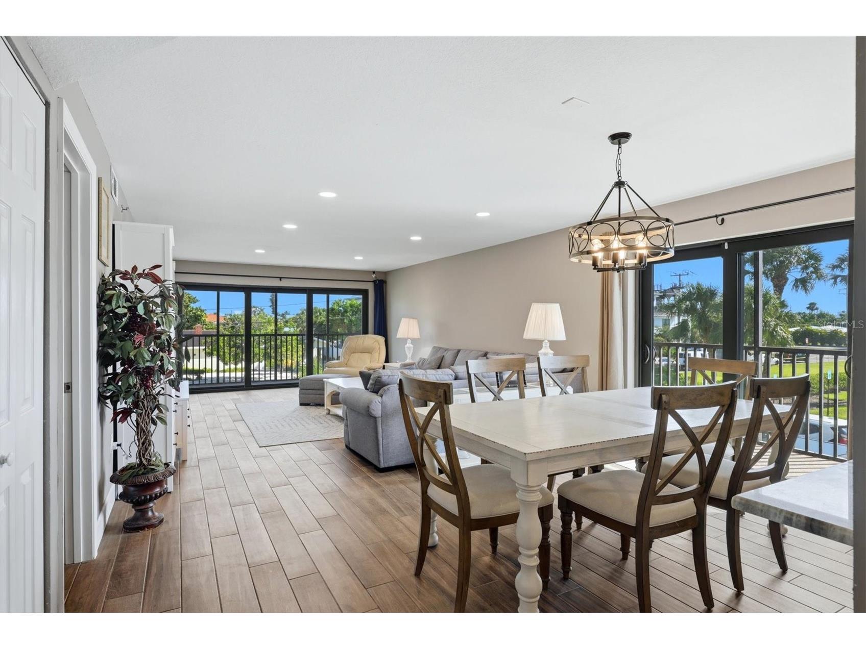 1001 Benjamin Franklin Drive #206 Sarasota FL 34236 - GULF OF MEXICO A4699522 image4