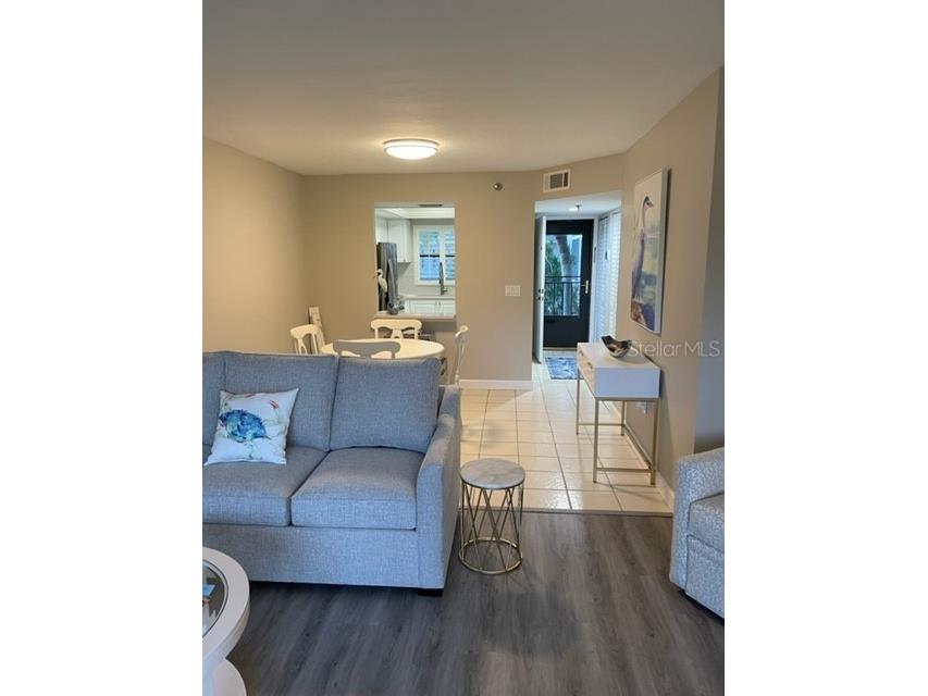 1001 Benjamin Franklin Drive #212 Sarasota FL 34236 A4515979 image5