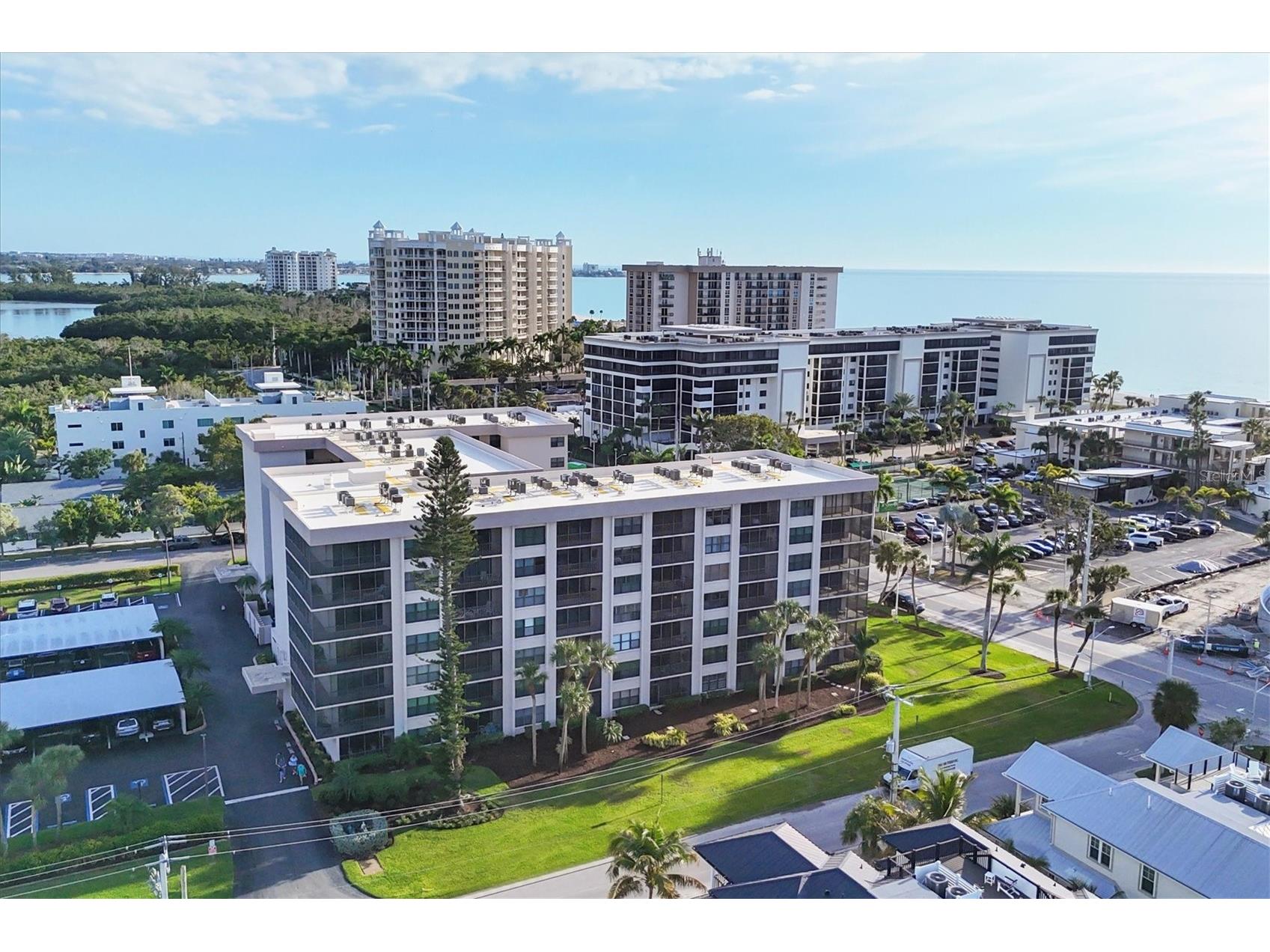 1001 Benjamin Franklin Drive #403 Sarasota FL 34236 A4677249 image25