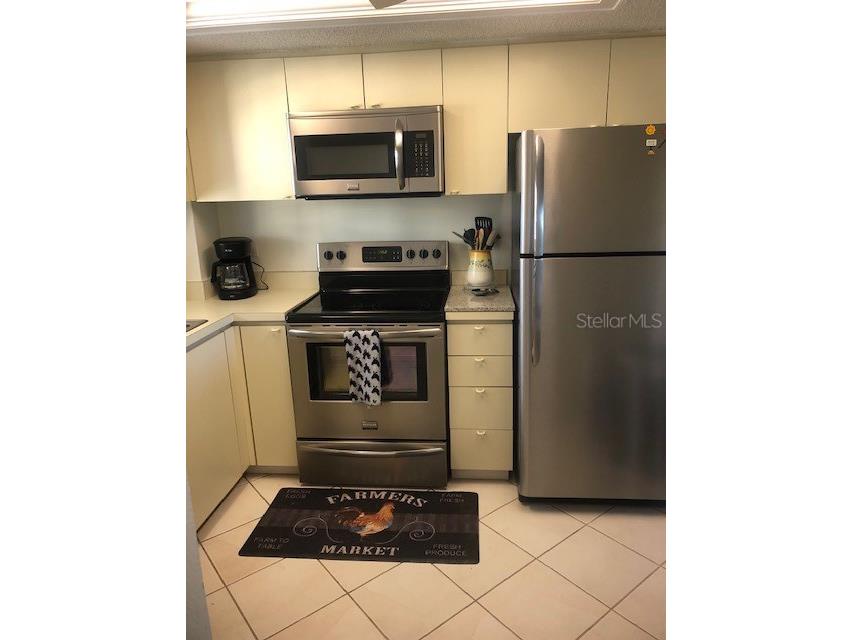 1001 Benjamin Franklin Drive #503 Sarasota FL 34236 A4515986 image2