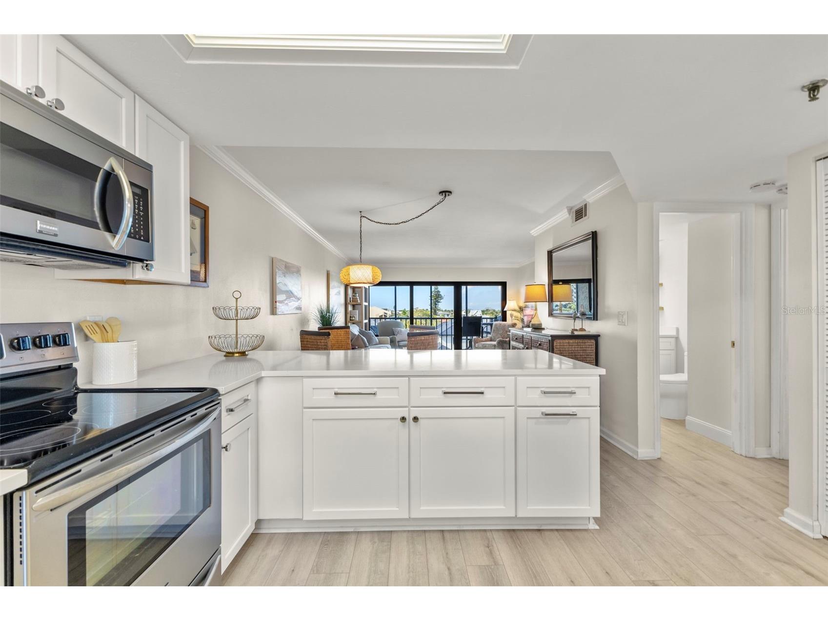 1001 Benjamin Franklin Drive #503 Sarasota FL 34236 - GULF OF MEXICO A4680281 image11