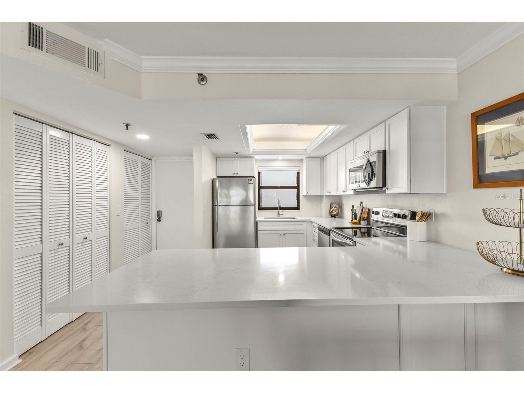 1001 Benjamin Franklin Drive #503 Sarasota FL 34236 - GULF OF MEXICO A4680281 image12
