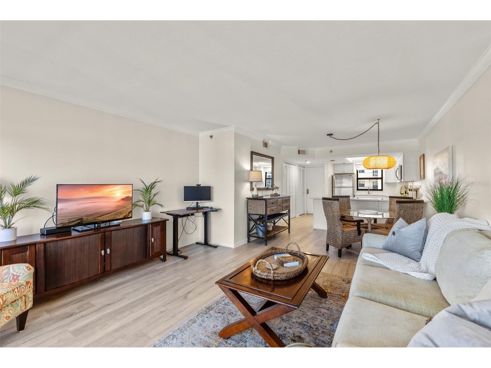 1001 Benjamin Franklin Drive #503 Sarasota FL 34236 - GULF OF MEXICO A4680281 image16