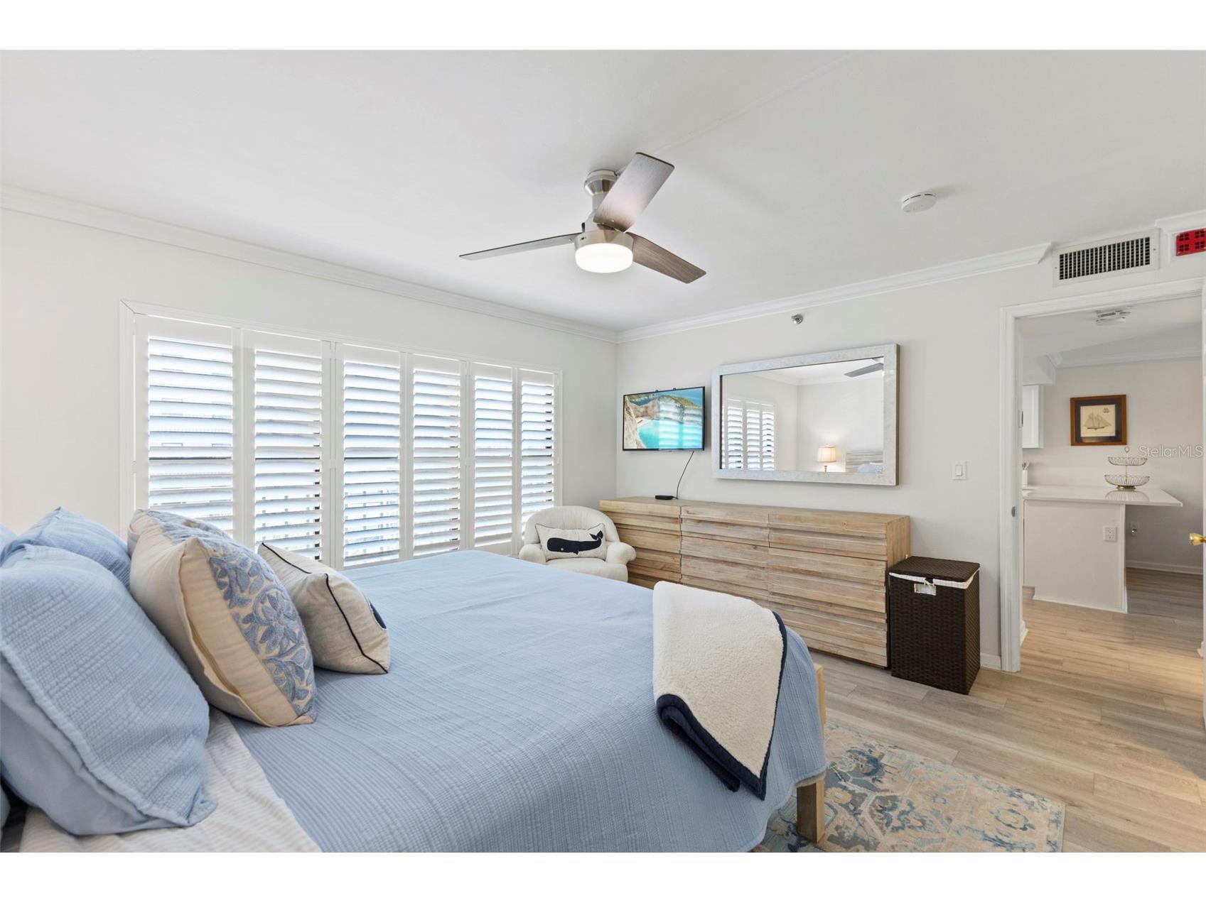 1001 Benjamin Franklin Drive #503 Sarasota FL 34236 - GULF OF MEXICO A4680281 image27
