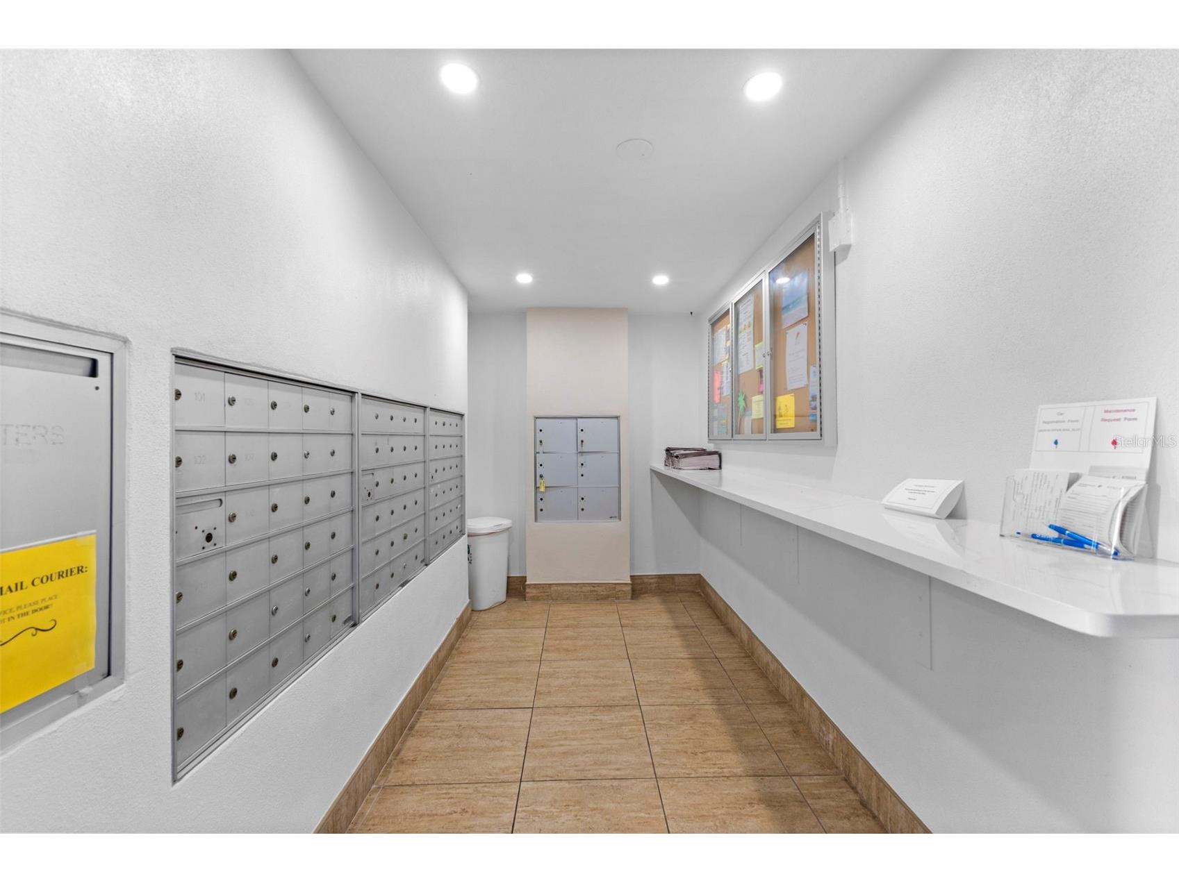 1001 Benjamin Franklin Drive #503 Sarasota FL 34236 - GULF OF MEXICO A4680281 image43