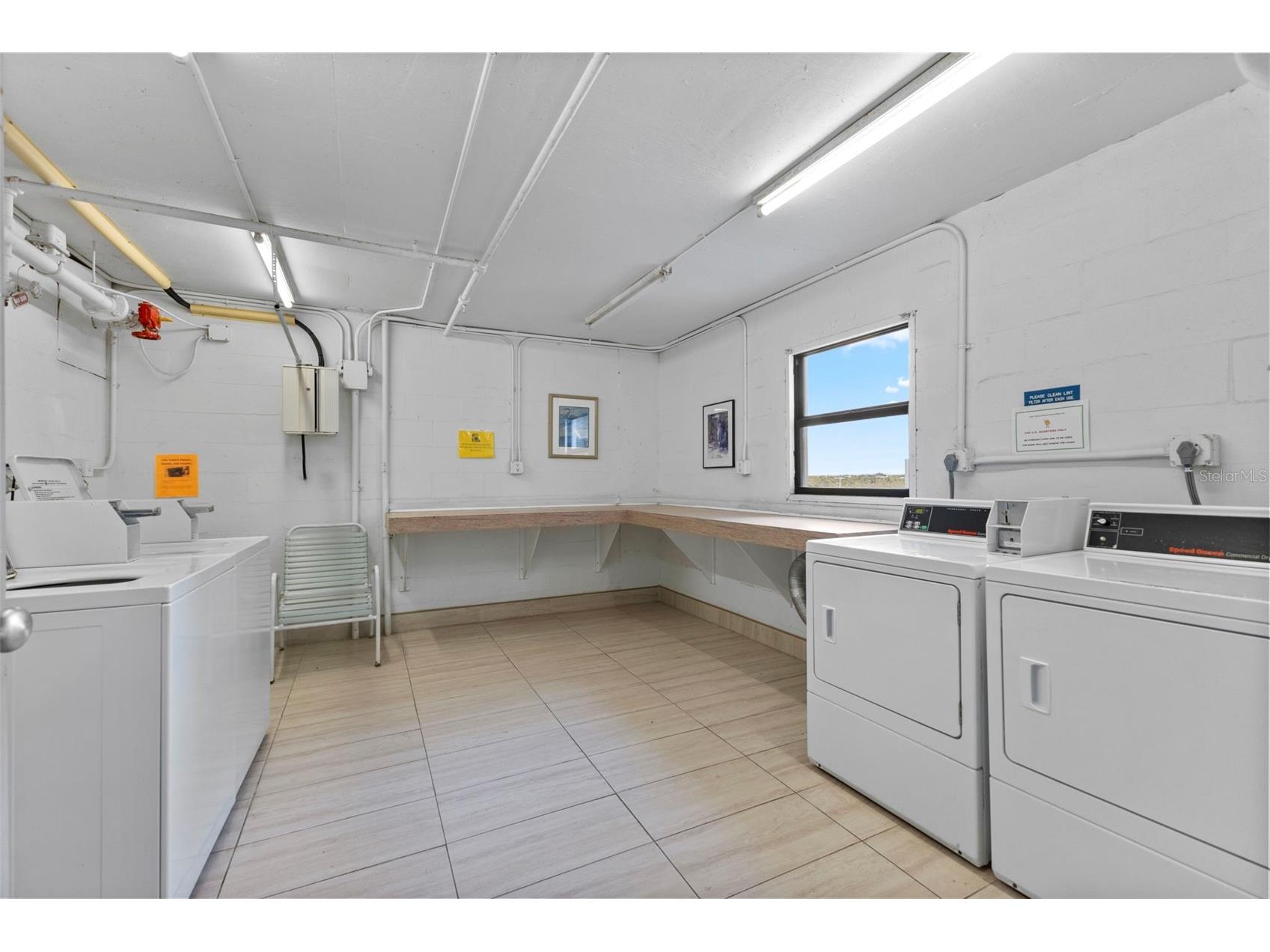 1001 Benjamin Franklin Drive #503 Sarasota FL 34236 - GULF OF MEXICO A4680281 image44