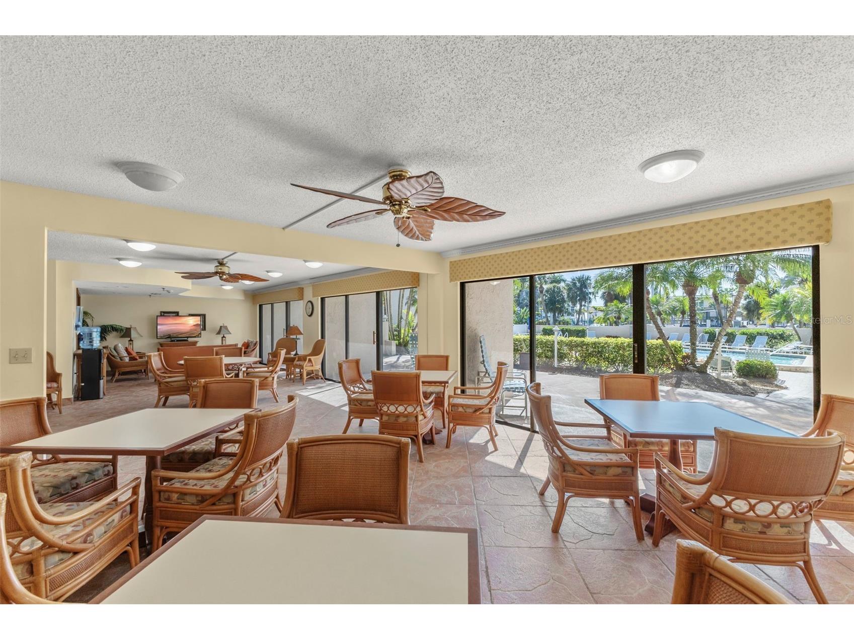 1001 Benjamin Franklin Drive #503 Sarasota FL 34236 - GULF OF MEXICO A4680281 image48