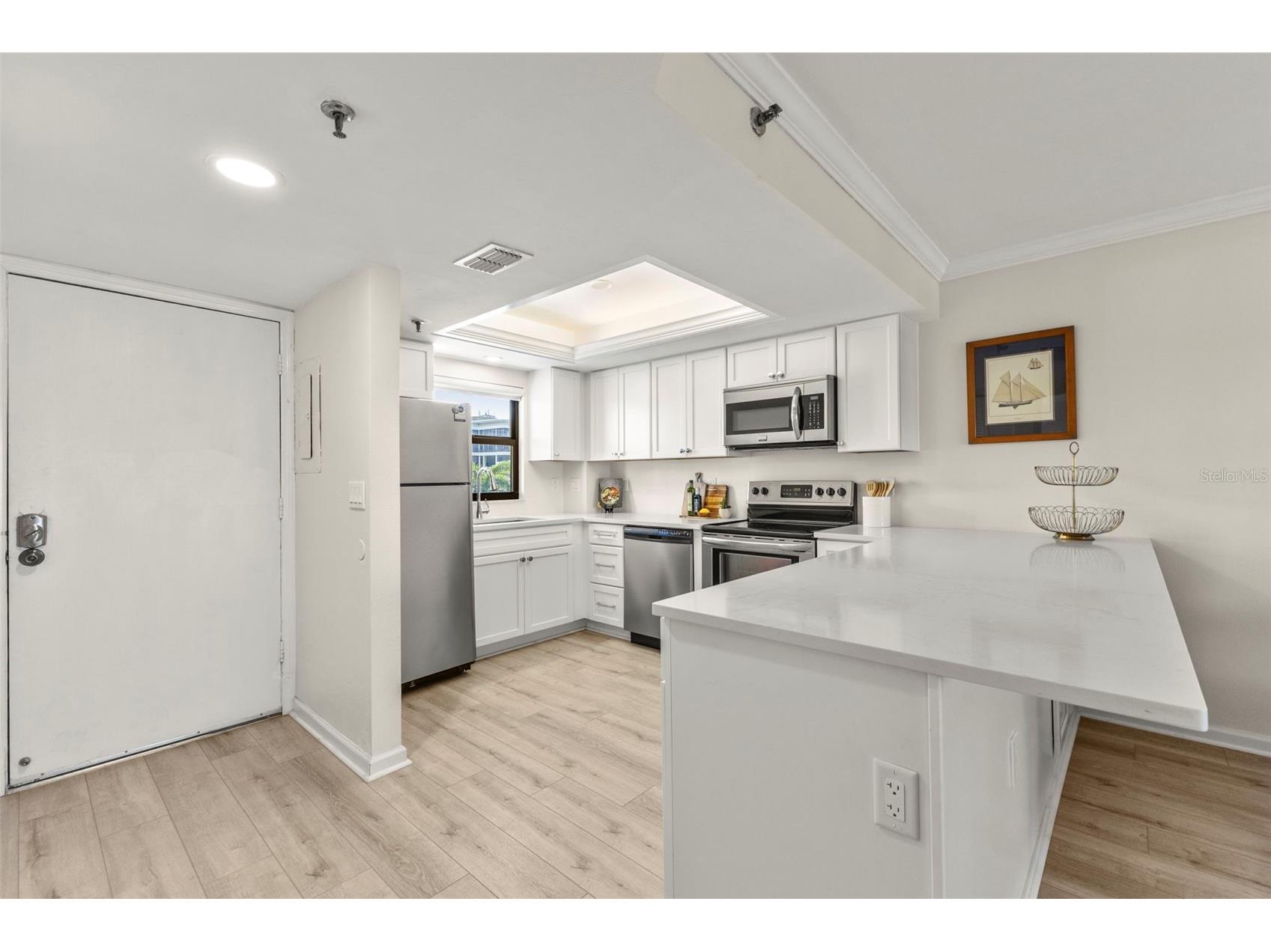 1001 Benjamin Franklin Drive #503 Sarasota FL 34236 - GULF OF MEXICO A4680281 image9