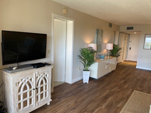 1001 Benjamin Franklin Drive #507 Sarasota FL 34236 A4515972 image8