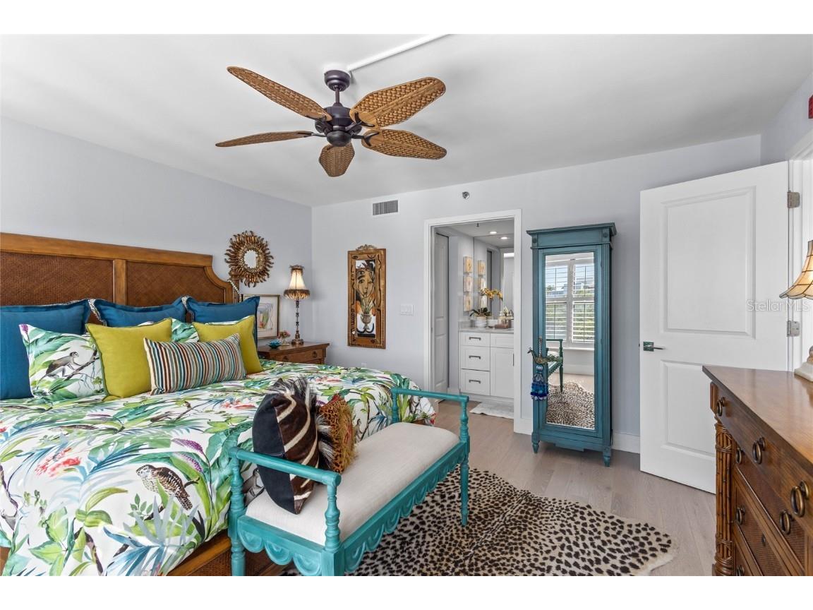 1001 Benjamin Franklin Drive #510 Sarasota FL 34236 - GULF OF MEXICO A4643282 image17