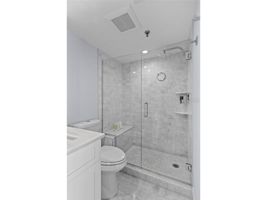 1001 Benjamin Franklin Drive #510 Sarasota FL 34236 - GULF OF MEXICO A4643282 image19