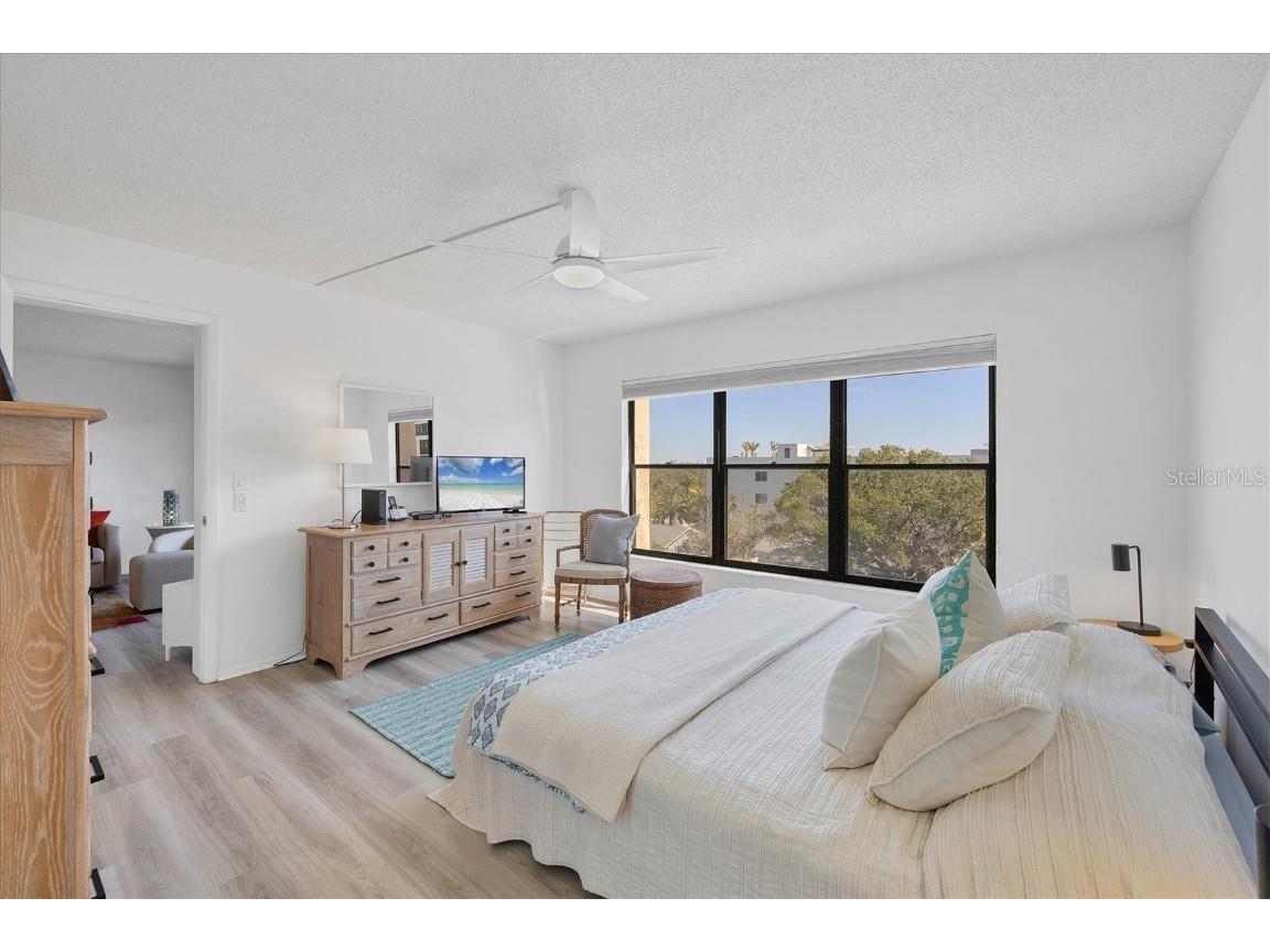 1001 Benjamin Franklin Drive #511 Sarasota FL 34236 - GULF OF MEXICO A4643855 image18