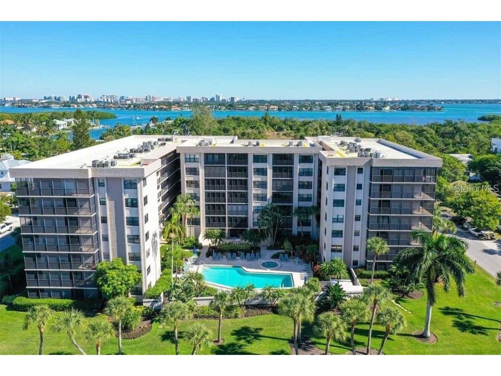 1001 Benjamin Franklin Drive #512 Sarasota FL 34236 A4627347 image1