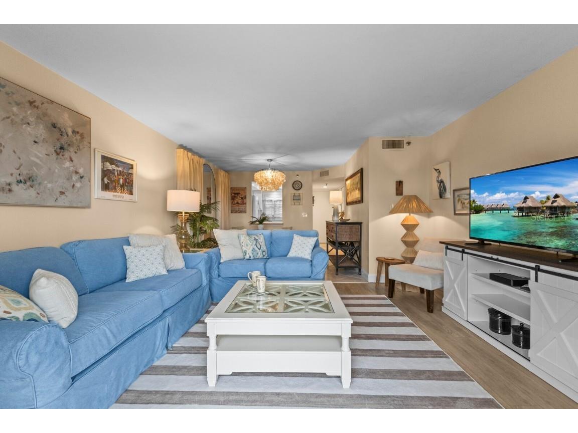 1001 Benjamin Franklin Drive #512 Sarasota FL 34236 A4627347 image16