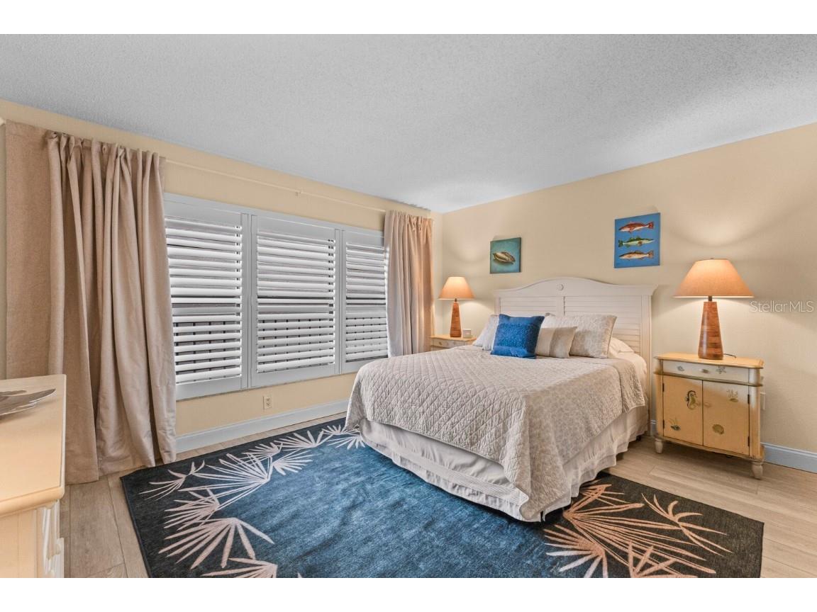 1001 Benjamin Franklin Drive #512 Sarasota FL 34236 A4627347 image17