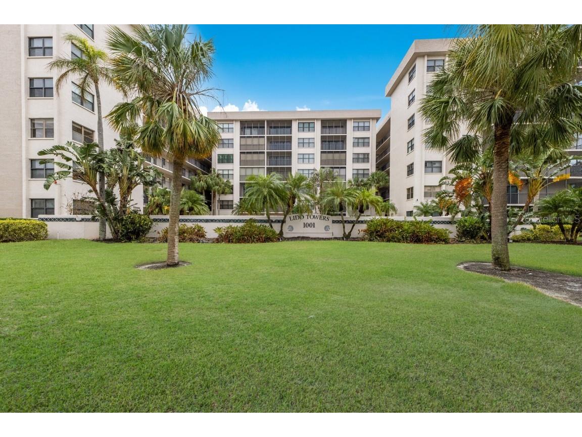 1001 Benjamin Franklin Drive #512 Sarasota FL 34236 A4627347 image2