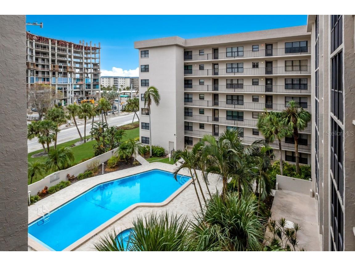 1001 Benjamin Franklin Drive #512 Sarasota FL 34236 A4627347 image25