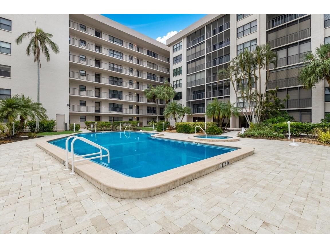 1001 Benjamin Franklin Drive #512 Sarasota FL 34236 A4627347 image26