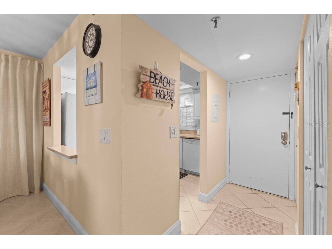 1001 Benjamin Franklin Drive #512 Sarasota FL 34236 A4627347 image5