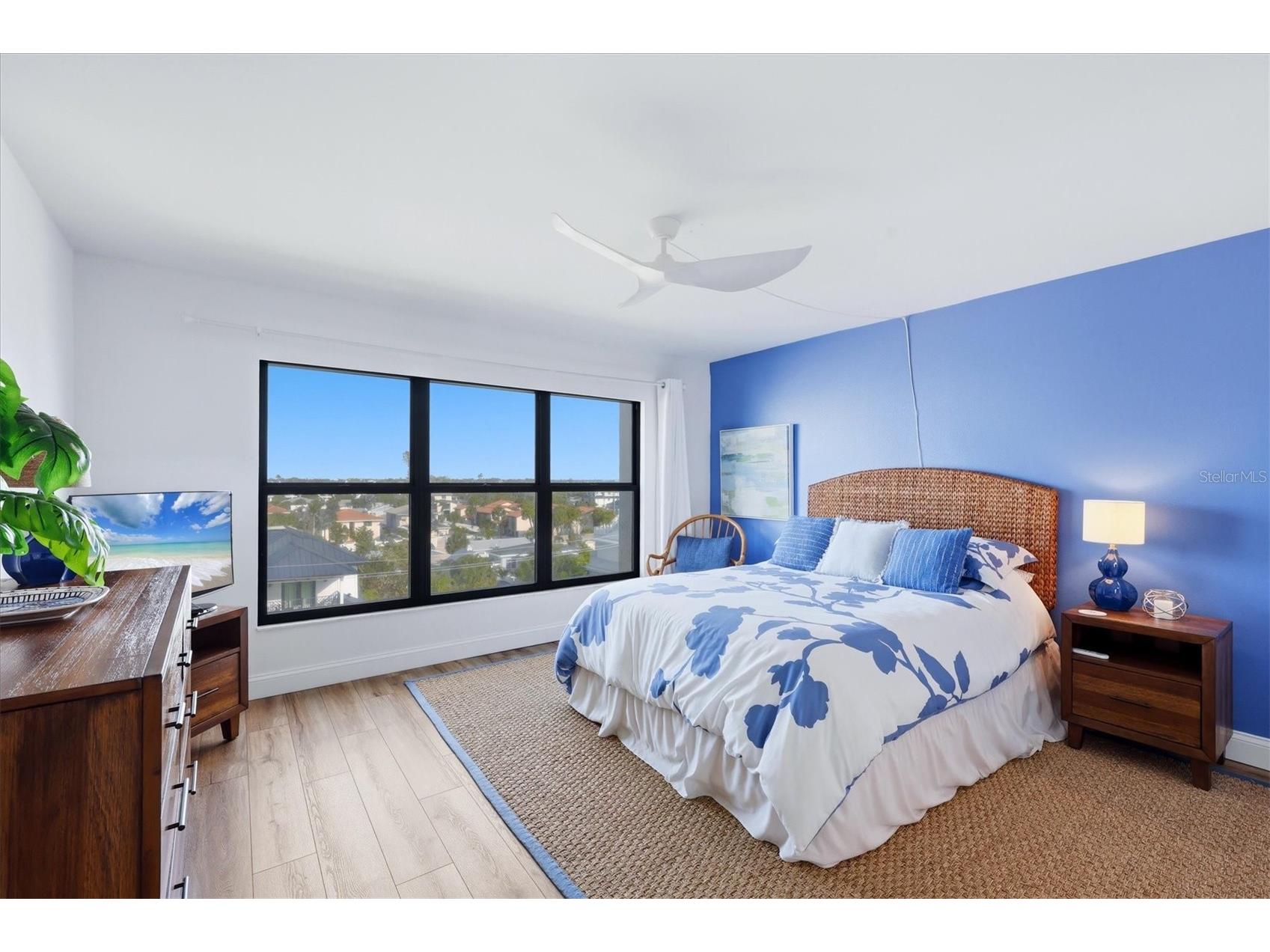 1001 Benjamin Franklin Drive #604 Sarasota FL 34236 A4686677 image22