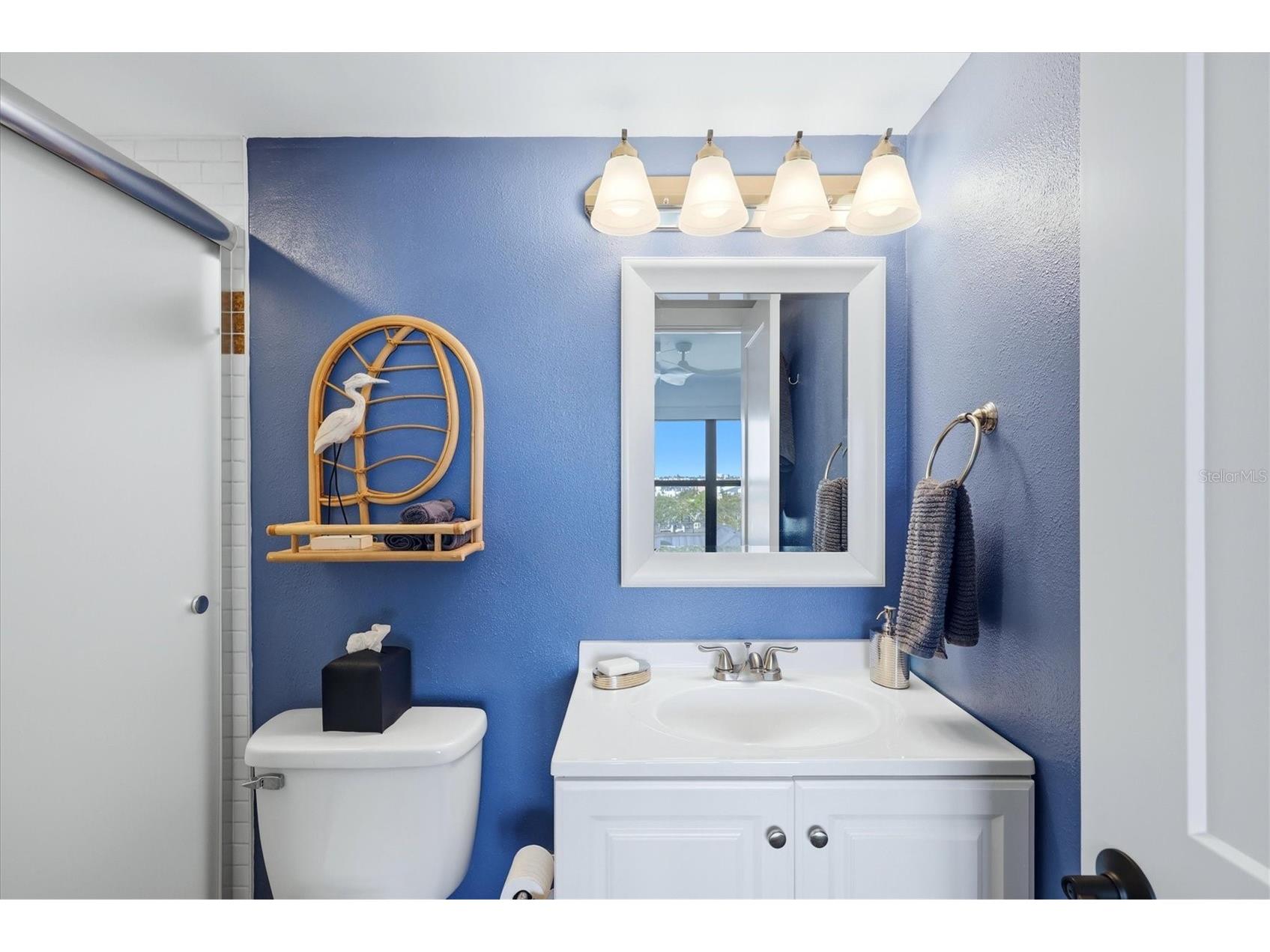 1001 Benjamin Franklin Drive #604 Sarasota FL 34236 A4686677 image26