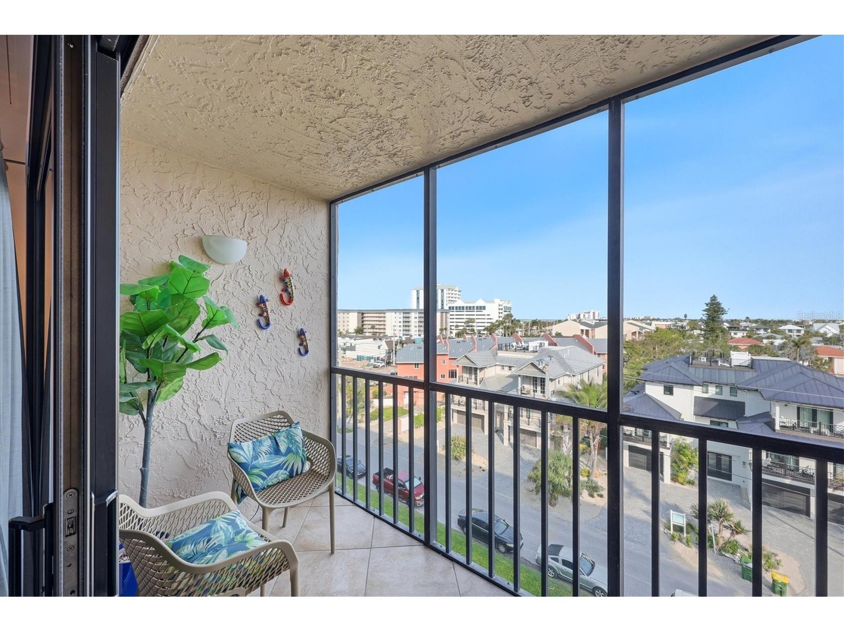 1001 Benjamin Franklin Drive #604 Sarasota FL 34236 A4686677 image32